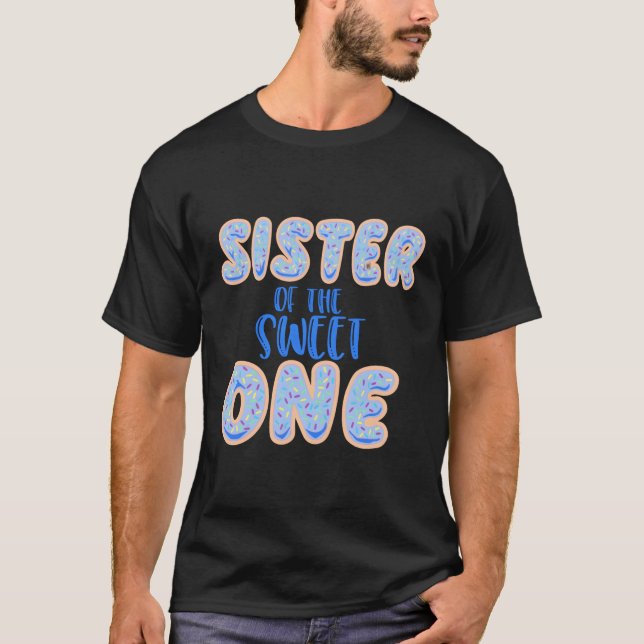 Camiseta Hermana Dulce Uno Primera Familia (Anverso)