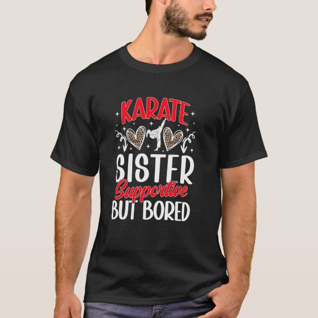 Camiseta Hermana Karate Sis simpatizante pero aburrida (Anverso)