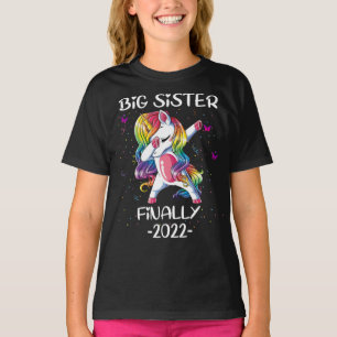 Camiseta hermana mayor unicornio Finalmente 2022