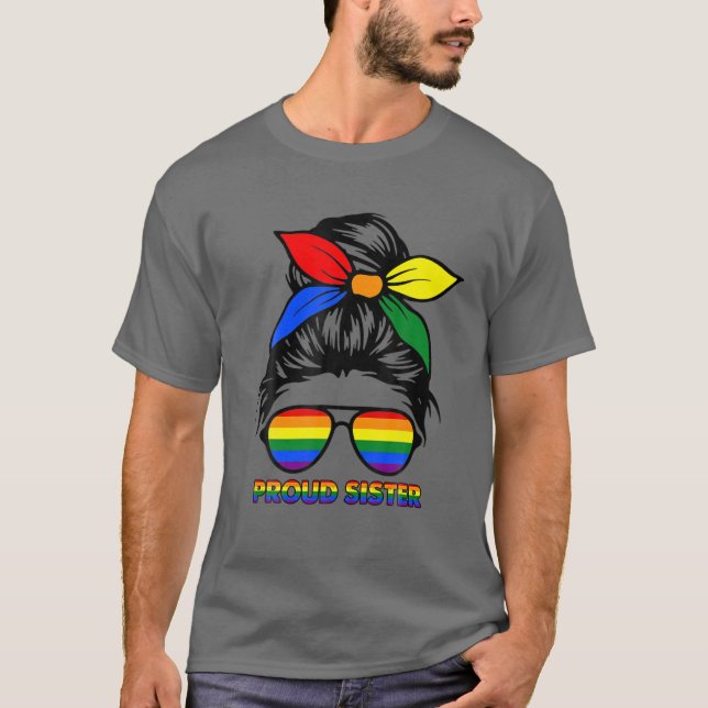 Camiseta Hermana orgullosa Messy Bun Rainbow Gay Pri (Anverso)