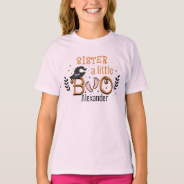 Camiseta hermana un pequeño boo casi debe Halloween
