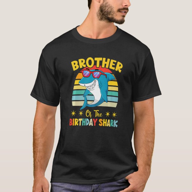 Camiseta Hermano De La Litt De Cumpleaños De La Familia Sha (Anverso)