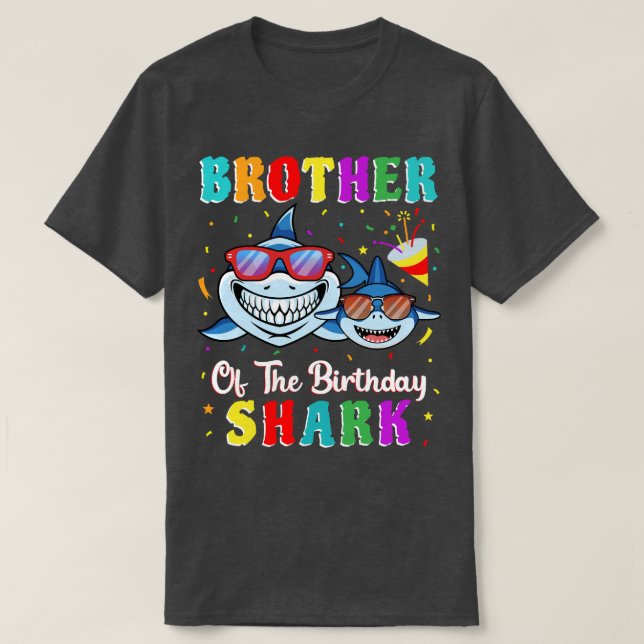 Camiseta Hermano De La Litt De Cumpleaños De La Familia Sha (Diseño del anverso)