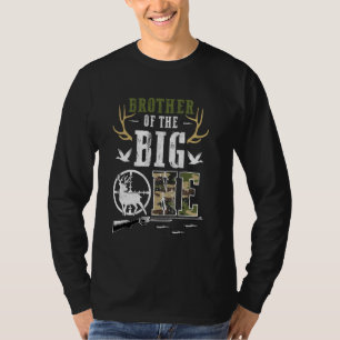 Camiseta Hermano del grande 1er cumpleaños niño cazador de