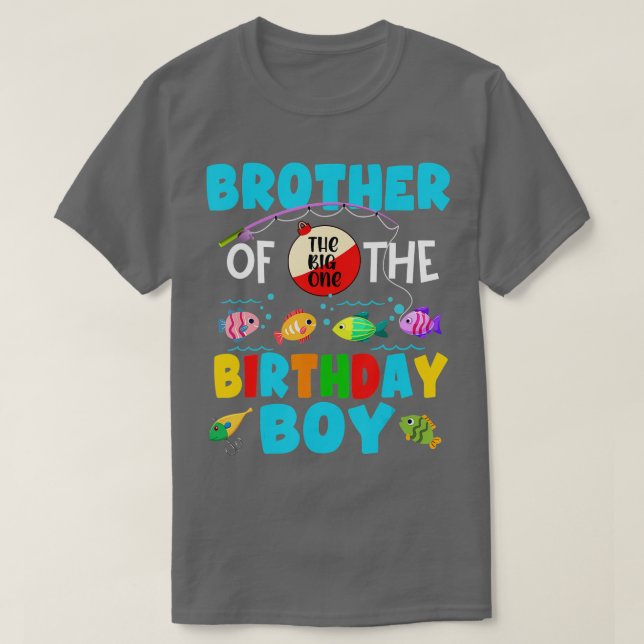 Camiseta Hermano del niño mayor de un cumpleaños (Diseño del anverso)