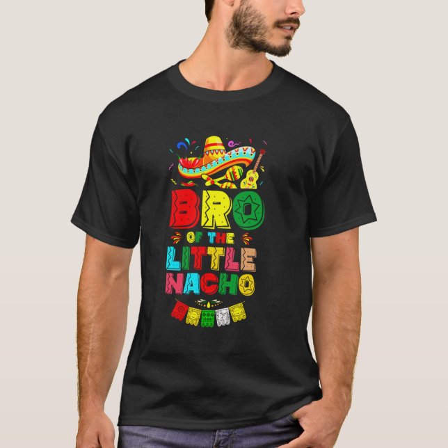 Camiseta Hermano Del Pequeño Nacho Promedio Cinco De Mayo B (Anverso)