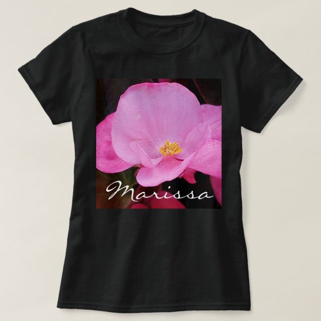 Camiseta Hermosa foto de flor rosa Añadir nombre negro (Diseño del anverso)