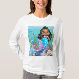 Camiseta Hermosa sirena negra jugando en el mar