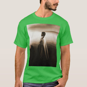 Camiseta Hermoso Chica de Ojibwe por Roland W