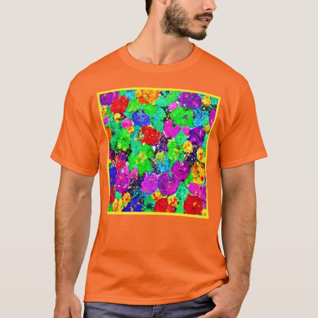 Camiseta Hermoso Diseño de Flores. ¡Hazte con una en Zazzle (Anverso)