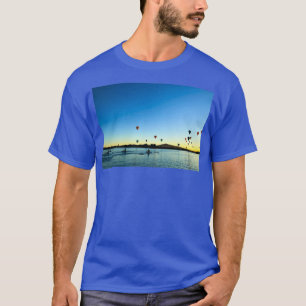 Camiseta Hermoso lago Rowing Sunrise Balones de aire calien