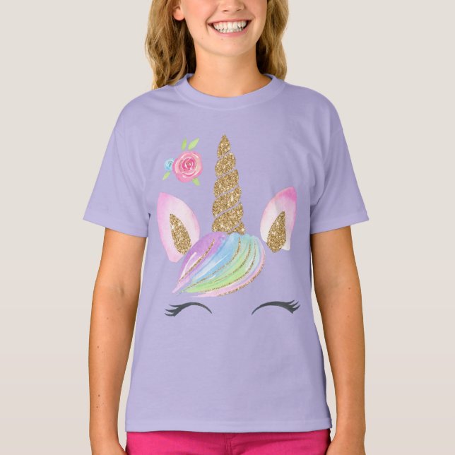 Camiseta Hermoso Personalizado Unicornio con fondo arcoiris (Anverso)