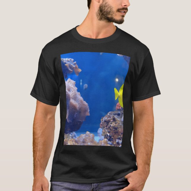 Camiseta Hermoso pez amarillo. (Anverso)