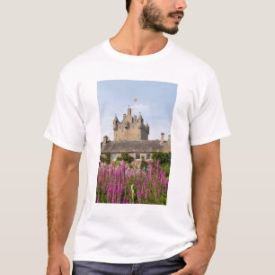 Camiseta Hermosos jardines y famoso castillo en Escocia 2