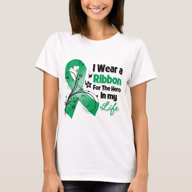 Camiseta Héroe de la cinta de la enfermedad del higado en (Anverso)