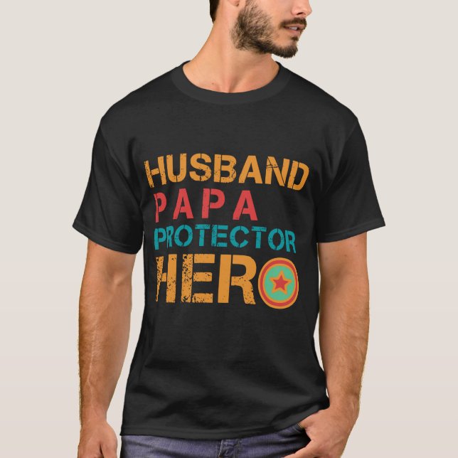 CAMISETA HÉROE DE PROTECTOR DE PAPA DE MARIDO SECUNDARIO (Anverso)