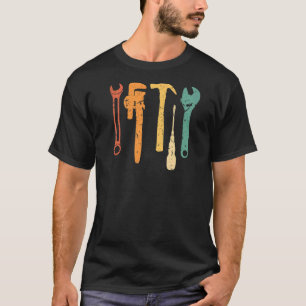 Camiseta Herramientas Retro de cosecha mecánica Arreglar es