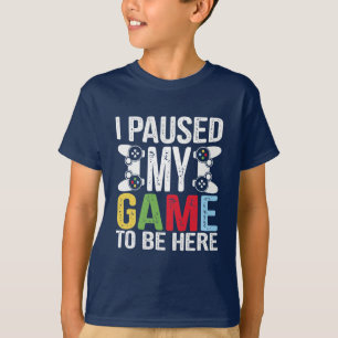 Camiseta Hice una pausa en mi juego para estar aquí un div