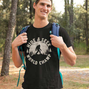 Camiseta Hide and Seek World Champ Funny Big Foot