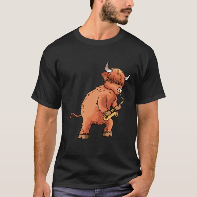 Camiseta Highland Cow Saxophone Music (Anverso)