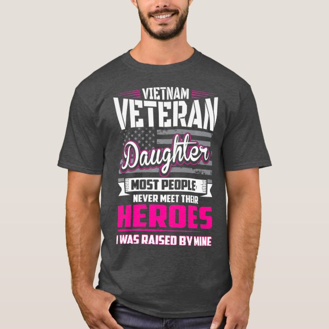 Camiseta Hija veterana de Vietnam criada por mi héroe (Anverso)