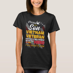 Camiseta Hijo orgulloso veterano de Vietnam levantado por m