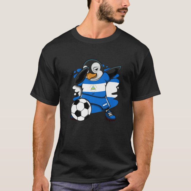 Camiseta Hinchas de fútbol de Nicaragua con Pingüino de Dab (Anverso)