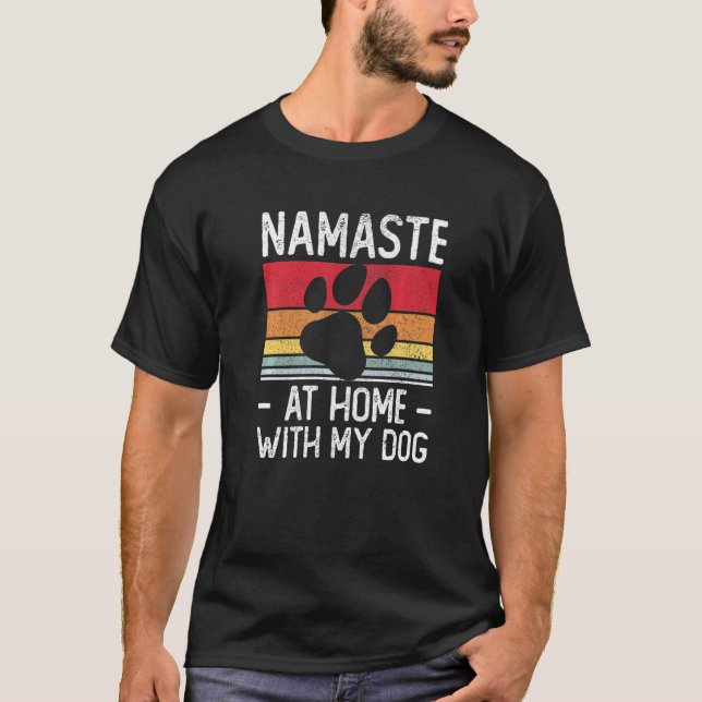Camiseta Hogar con nombre de yoga con mi perro (Anverso)