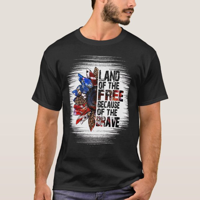 Camiseta Hogar De Los Libres Debido A Los Valientes Veteran (Anverso)