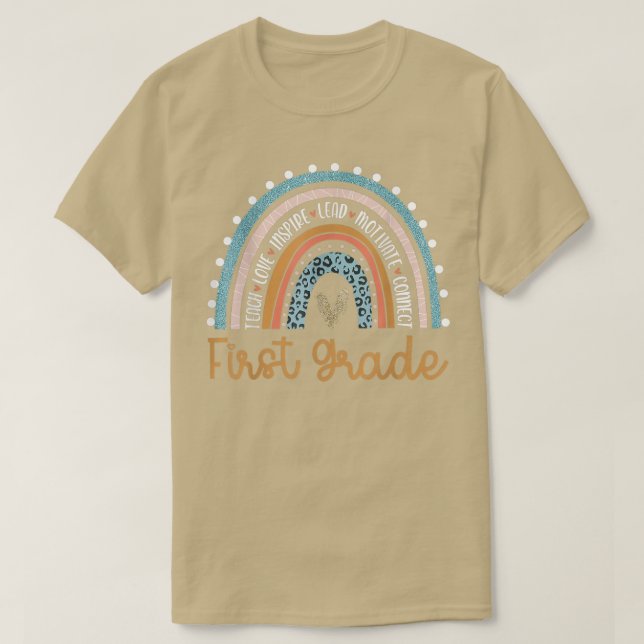 Camiseta Hola a los estudiantes de primer grado del Rainbow (Diseño del anverso)
