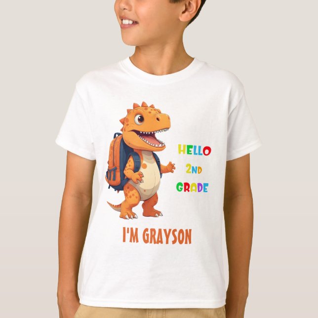 Camiseta Hola Dinosaurio de 2º grado con nombre de vuelta a (Anverso)