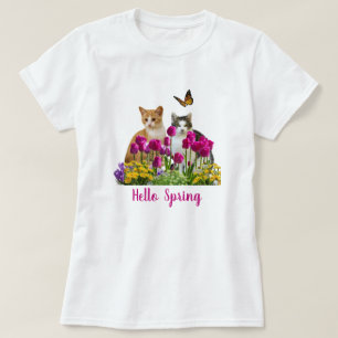 Camiseta Hola gatos de primavera en el jardín de flores de 