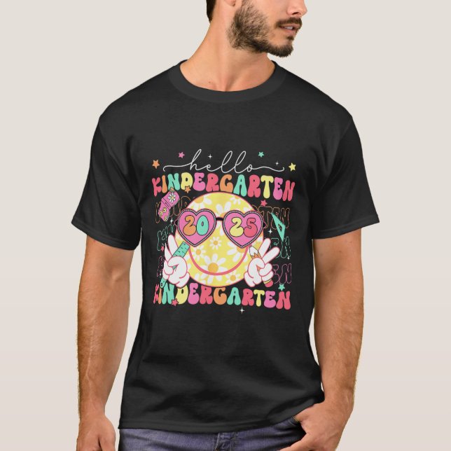 Camiseta Hola Kindergarten Cara Sonriente De Vuelta Al Cole (Anverso)