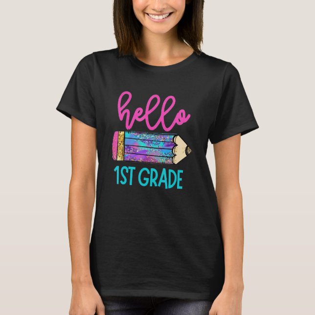 Camiseta Hola niños de primer grado con lápiz de vuelta a l (Anverso)