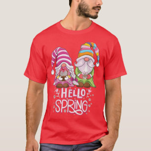 Camiseta Hola Primavera floral Gnomes pareja Daisy Flowers
