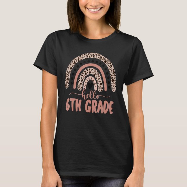 Camiseta Hola profesores de 6º grado cutan leopardo arcoiri (Anverso)