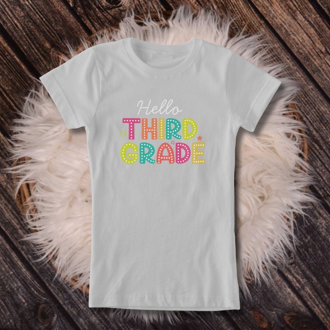 Camiseta Hola tercer grado de vuelta a los chicas de la esc (Subido por el creador)