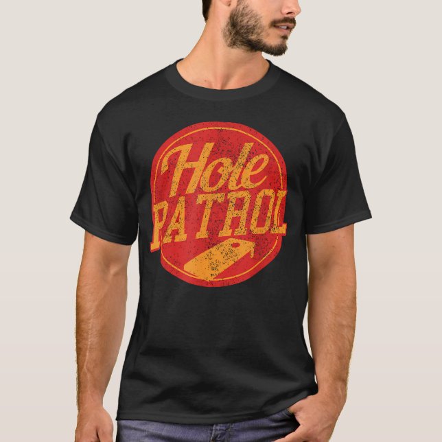 Camiseta Hole Patrol - Cornhole Divertido (Anverso)