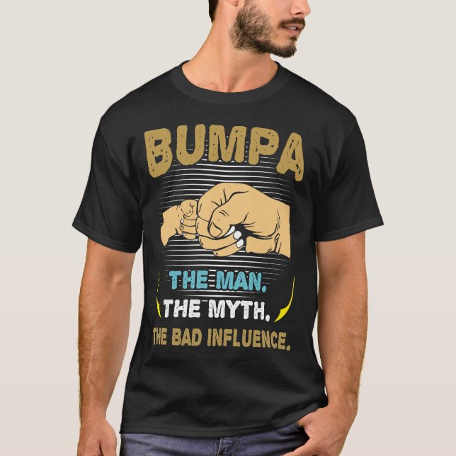 Camiseta Hombre Bumpa el mito la mala influencia del día de (Anverso)