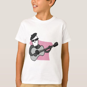 Camiseta Hombre con boina tocando guitarra acústica