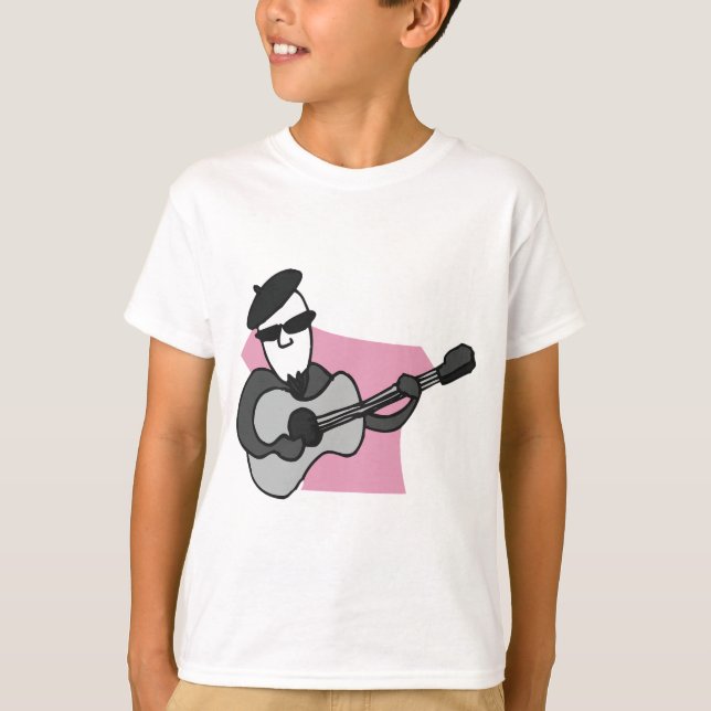 Camiseta Hombre con boina tocando guitarra acústica (Anverso)