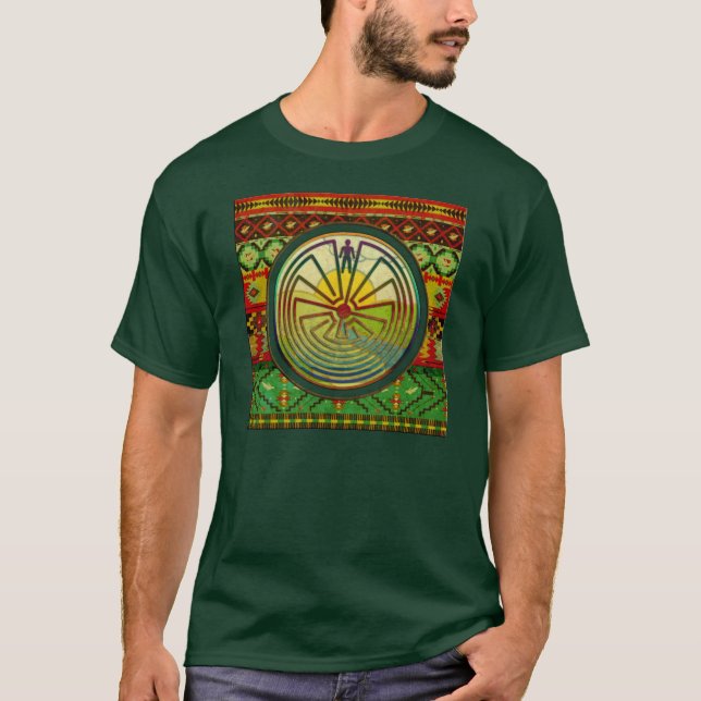 Camiseta HOMBRE EN el paisaje del LABERINTO + su fondo (Anverso)