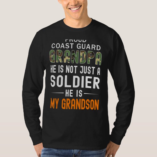 Camiseta Hombre, es soldado y mi nieto es una costa orgullo (Anverso)