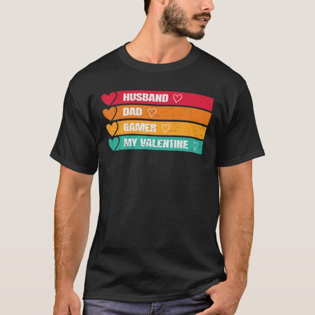 Camiseta Hombre Esposo Papá Gamer Mi Valentina Graciosa (Anverso)