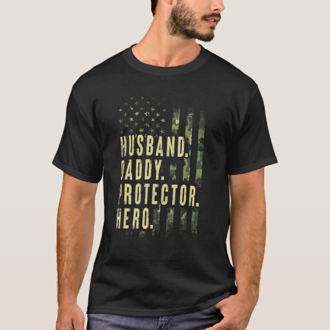 Camiseta Hombre Esposo Papi Protector Héroe Padres De La Ba (Anverso)