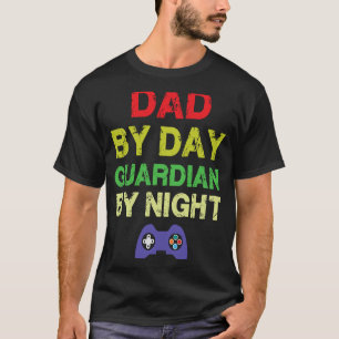 Camiseta Hombre juega a papá por Guardian de Noche