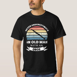 Camiseta Hombre mayor con un regalo musical de Oboe