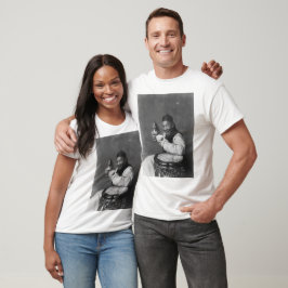 Camiseta Hombre sonriente comiendo arroz