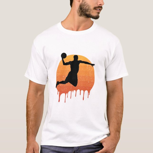 Camiseta Hombre Vintage Saltando Con Baloncesto (Anverso)