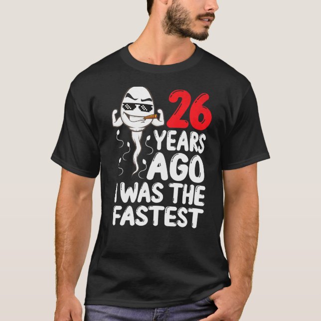 Camiseta Hombres 26 Años Atrás, Vestido De La Mordaza De Cu (Anverso)